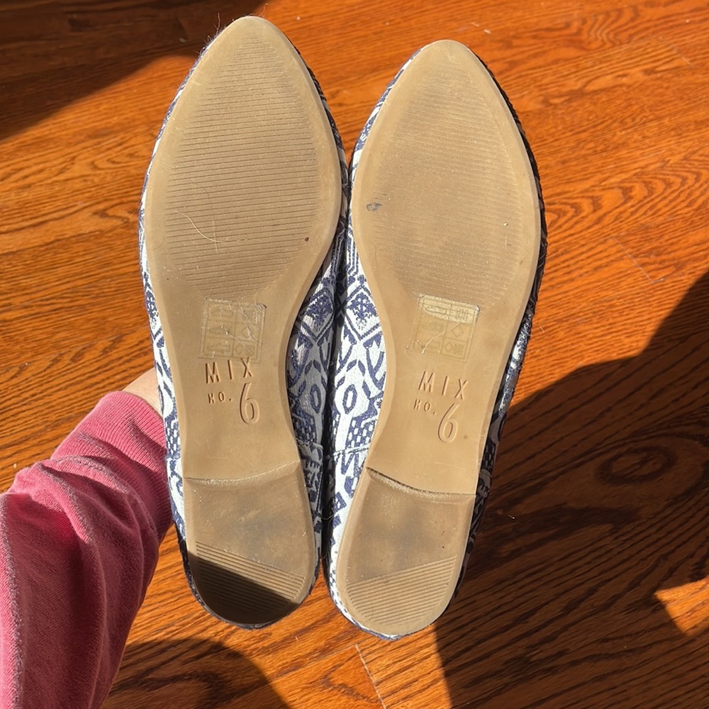 Blue pattern flat - Picture 5 of 6